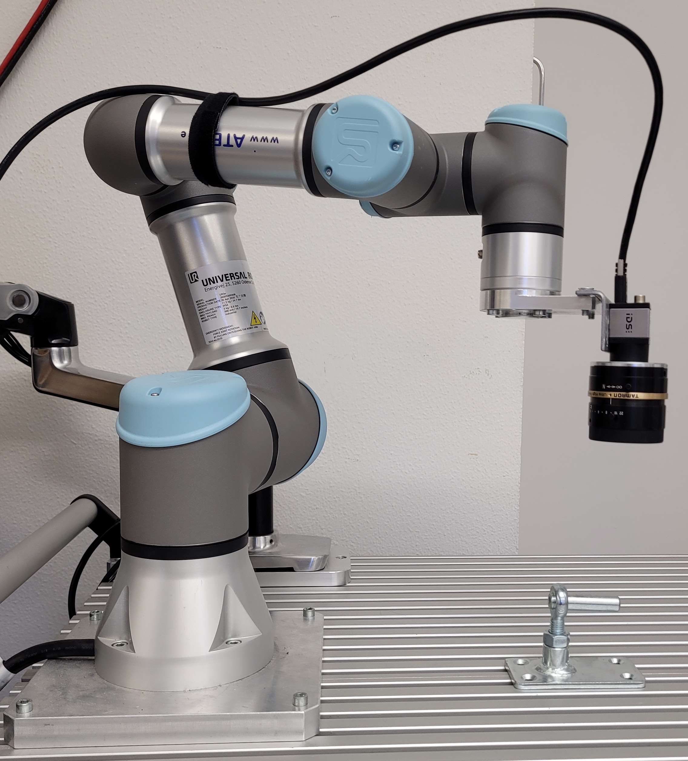 Robot arm setup used for data acquisition